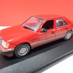 3210 MERCEDES-BENZ 300D TURBO SEDAN 1992