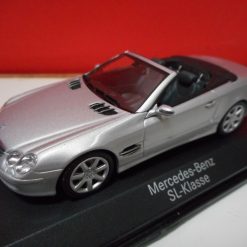 61924 MERCEDES-BENZ SL BRILLIANT SILVER METALLIC