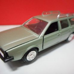 CONRAD 1011 VOLKSWAGEN PASSAT GLS VARIANT 1973