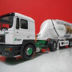 CORGI CC 12009 MAN LAFARGE CEMENT