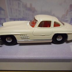 Dinky Collection DY-12 Mercedes-Benz