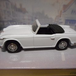 Dinky Collection DY-20 Triumph TR 4A
