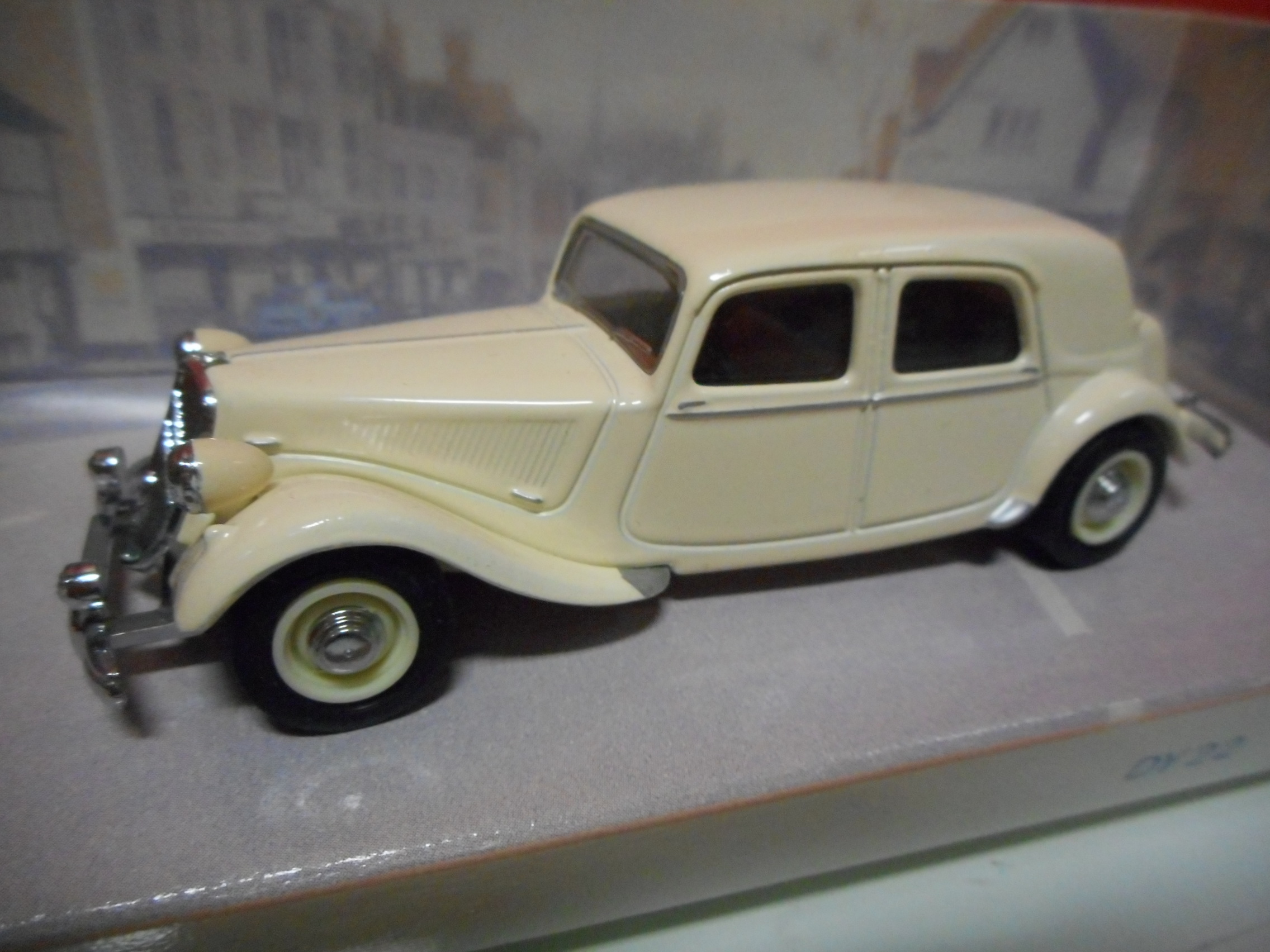 Dinky Collection DY-22B Citroen 15 CV 1952