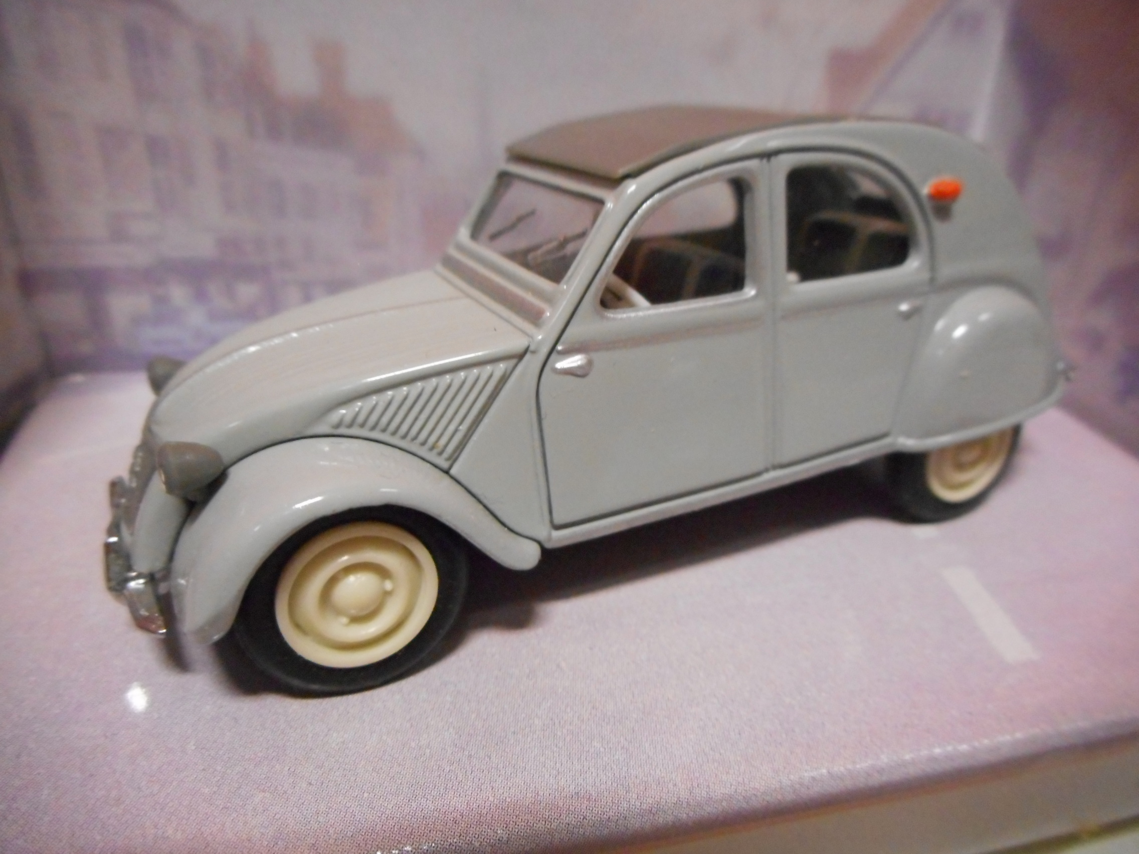 Dinky Collection DY-32 Citroën 2CV 1957 'Lelijke Eend'