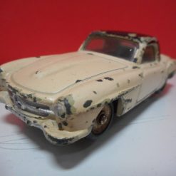 DINKY TOYS 24H MERCEDES BENZ 190 SL 1958
