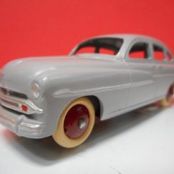 DINKY TOYS 24X FORD VEDETTE 1954
