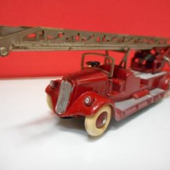 DINKY TOYS 32D DELAHAYE VOITURE DE POMPIERS