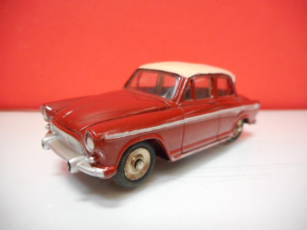 DINKY TOYS 544 SIMCA ARONDE 1959