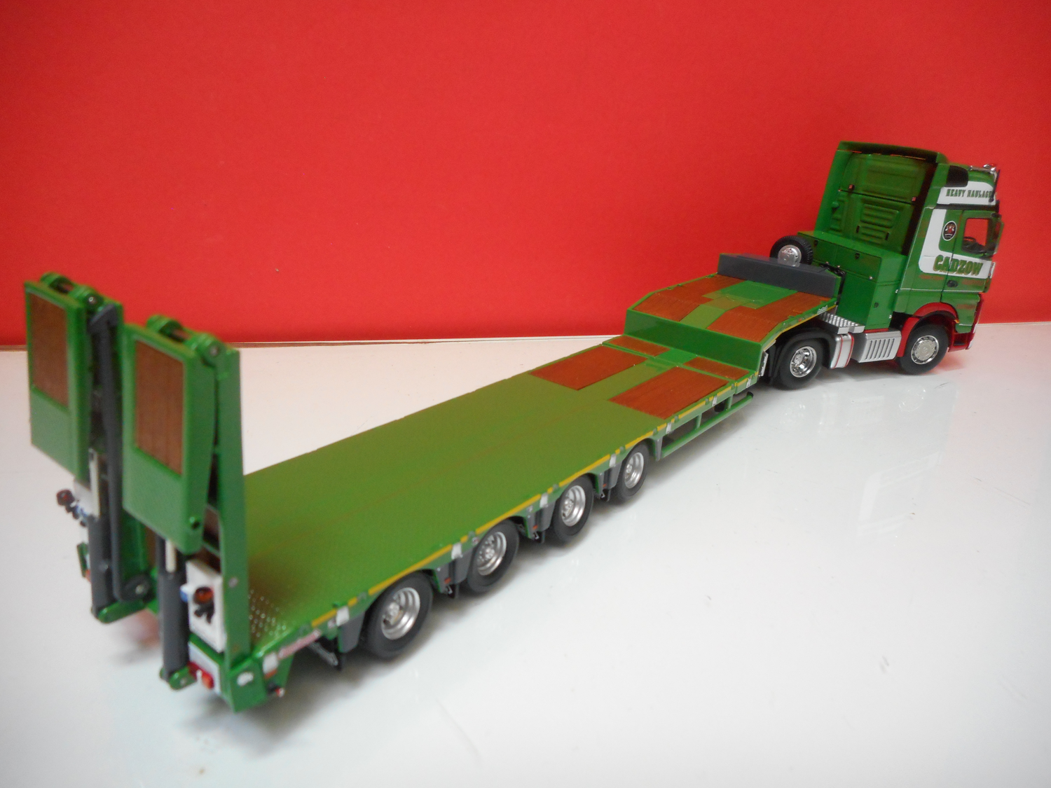 IMC 32-0132 Mercedes Actros CADZOW - Afbeelding 2