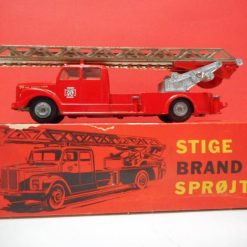 TEKNO 445 SCANIA-VABIS LADDERWAGEN