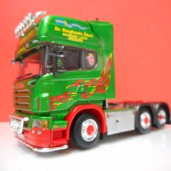 WSI 05-0017 SCANIA BERGLUNDS
